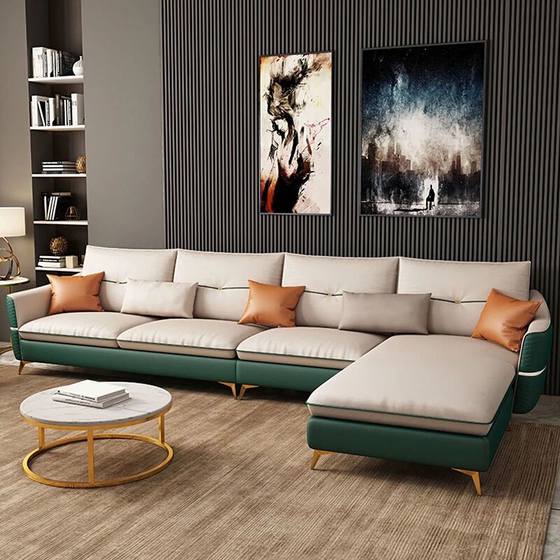 Bâle à 4 places en cuir en cuir en coupe sectionnelle avec oreillers