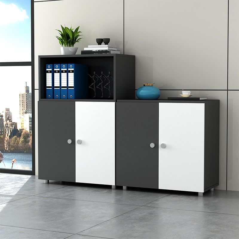 Abbazzinamento verticale in legno Scaffali di archiviazione del pannello a colori.