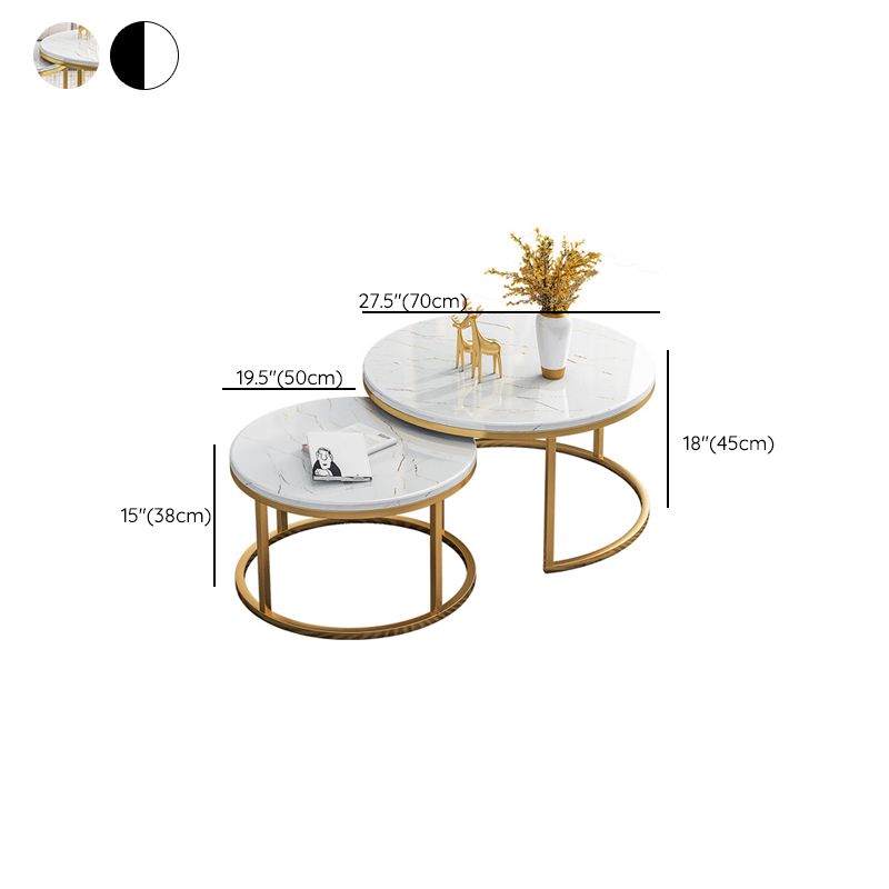 Ensemble de table basse gigogne avec plateau en marbre Glam, plateau rond et base en fer
