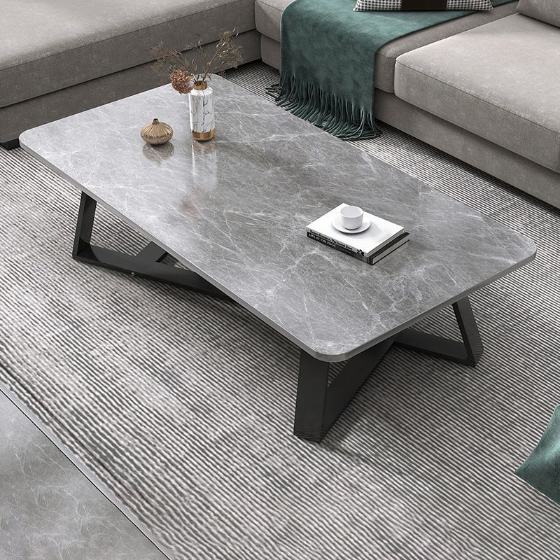 Couchtisch mit gekreuzten Beinen, moderner Couchtisch aus Holz für das Wohnzimmer