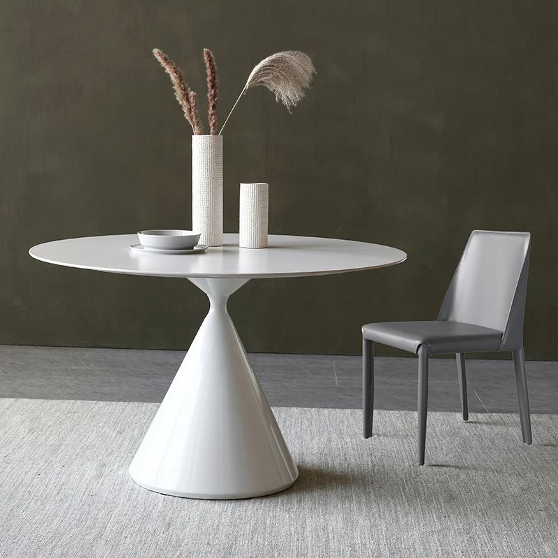 Modern Stone Round Table Matte Finish Pedestal Dining Table for Kitchen Clearhalo ' dining_table' 'Dining Tables & Seating' 'Dining Tables' 'furn' 'furn_dining_table' 'Furniture' 'furniture_dining_table' 'Kitchen & Dining Furniture' 'kitchen&dining_furn' 'kitchen' 'kitchen_dining_table' 1200x1200_b1733bab-1099-451d-8a5d-5c60b606dc9e