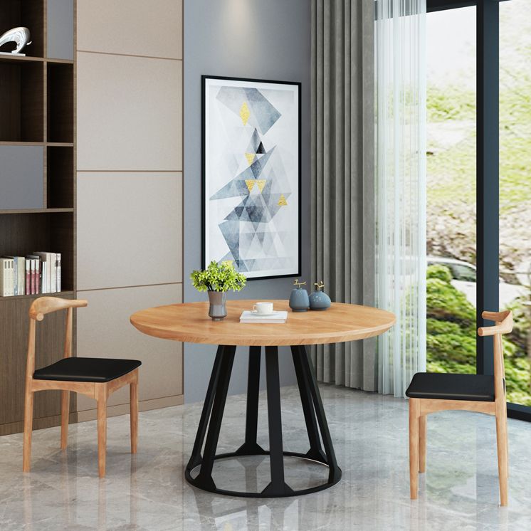 Round Solid Pinewood Brown Tone Dining Table Simplicity Pedestal Table for Dining Room Clearhalo ' dining_table' 'Dining Tables & Seating' 'Dining Tables' 'furn' 'furn_dining_table' 'Furniture' 'furniture_dining_table' 'Kitchen & Dining Furniture' 'kitchen&dining_furn' 'kitchen' 'kitchen_dining_table' 1200x1200_b18e4531-f407-4949-b567-c8eb083bc21f