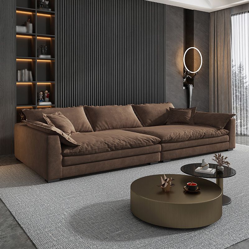 Asiento en el brazo de almohada de almohada de relleno de estacionarios de estacionado.