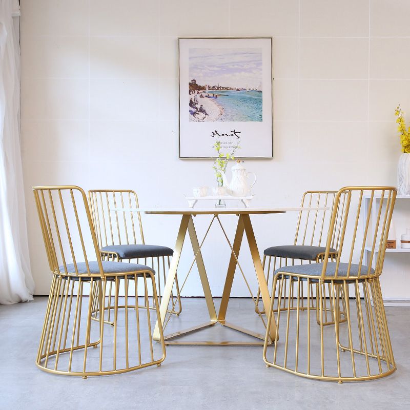 Table à manger de luxe traditionnelle Table ronde en marbre artificiel pour la maison