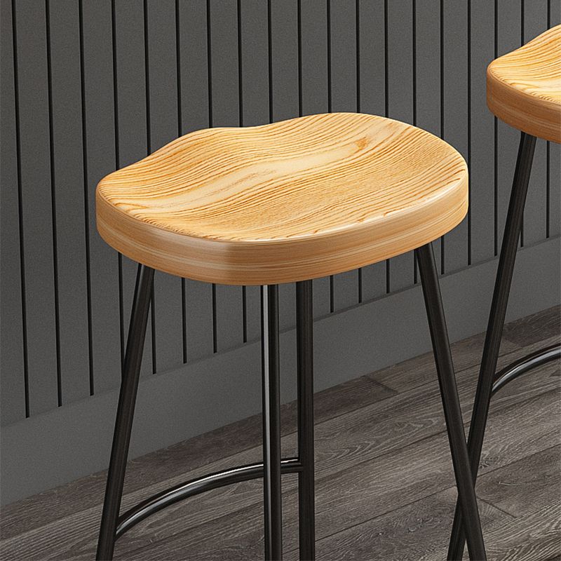 Tabouret de comptoir en bois de style contemporain Tabouret de bar sans dossier avec pieds en métal