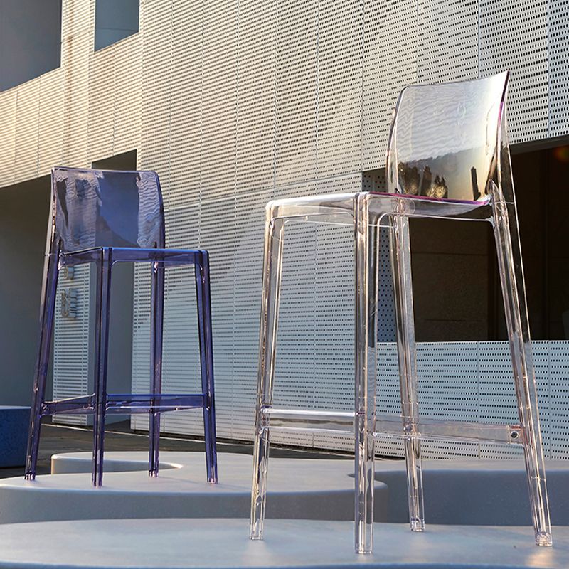 フットレストを備えた現代のプラスチックの腰部の屋内バースツール