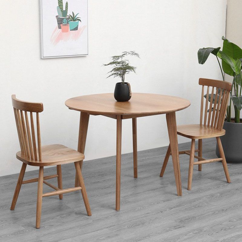 Solid Wood Top Dining Table Contemporary Round Dining Table with 4 Legs Clearhalo 'Dining Tables & Seating' 'Dining Tables' 'dining_table' 'furn' 'furn_dining_table' 'Furniture' 'furniture_dining_table' 'Kitchen & Dining Furniture' 'kitchen' 'kitchen_dining_table' 1200x1200_b2b59330-1258-4706-8928-59aa96183162