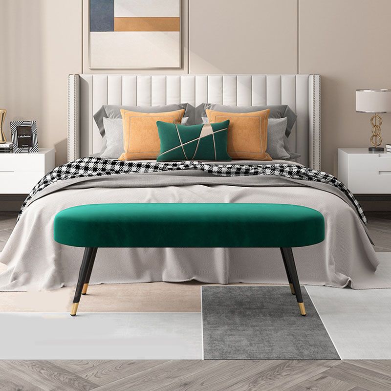 Banc de banc rembourré contemporain avec des jambes en métal avec des jambes métalliques