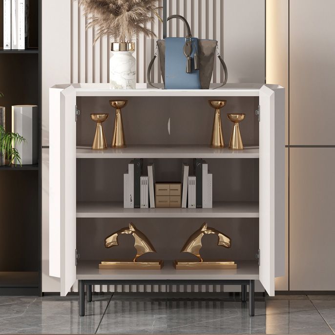 Sideboard di pietra moderna e contemporanea con mobili