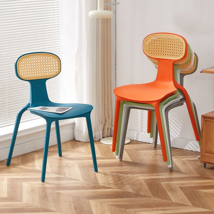 Zeitgenössischer Innenplastikkönig Louis Back Ess -Seitenstuhl