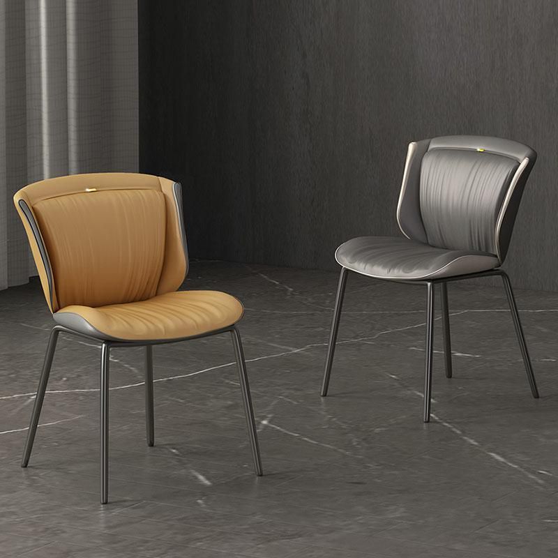 Moderne faux lederen eetkamerstoel vleugelback zijstoel in matte afwerking