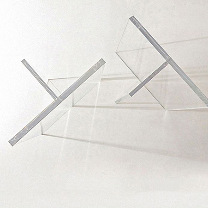 椅子付きの現代的なスタイルのソリッドブラックウッドダイニングテーブル