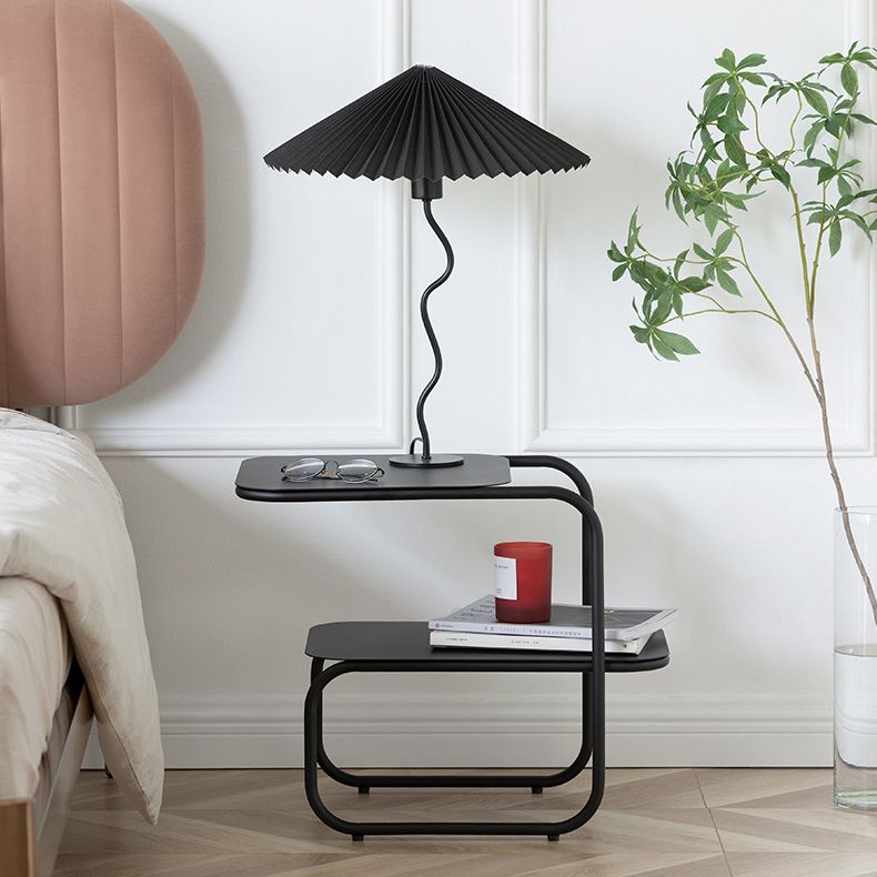 Metallbett Nachttisch 18,5 "hoher Industrial Night Tisch mit 2 Regalen