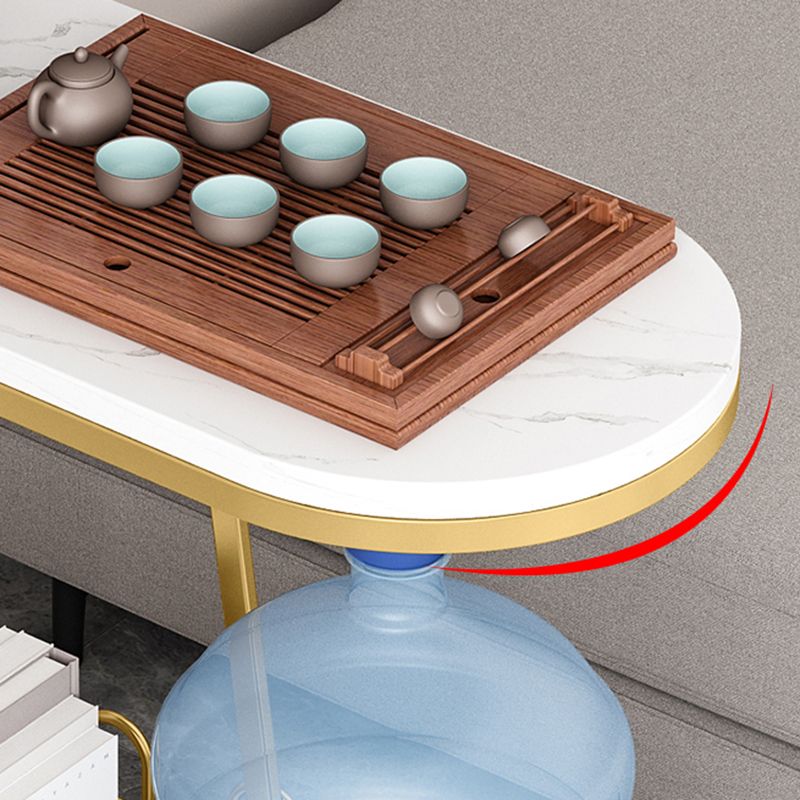 Tavolino a 4 gambe geometriche di tavola geometrica a 4 gambe geometriche.