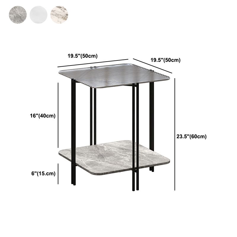 モダンスクエアガラス側の表23.62 "背の4脚の棚が含まれているエンドテーブル