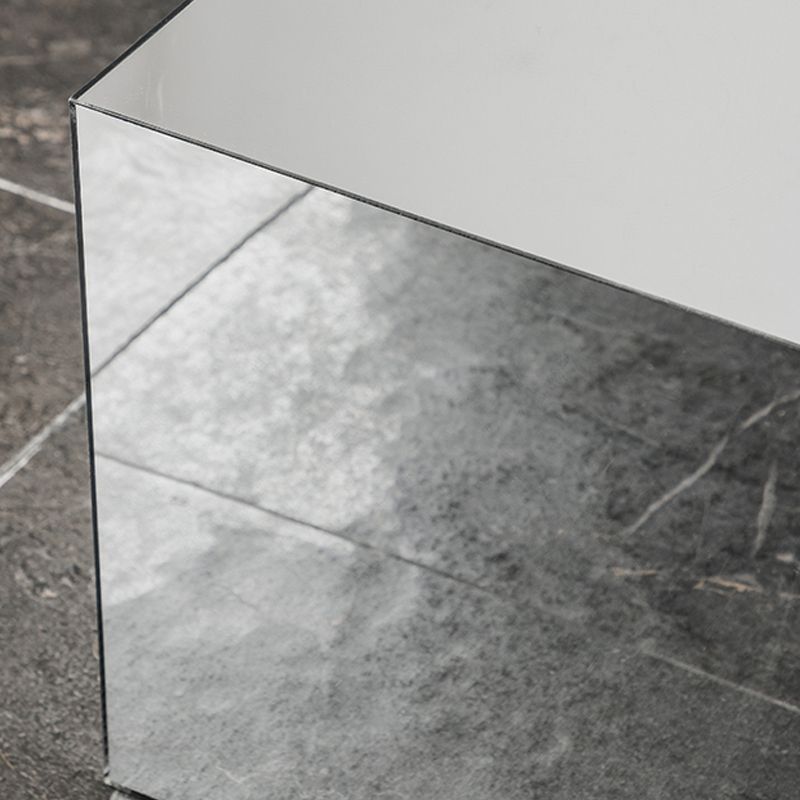 Square Plastic End Table Set Mirrored Block Side Table for Bedside Clearhalo 'Coffee & Accent Tables' 'End & Side Tables' 'end_side_tables' 'furn' 'furn_end_side_tables' 'Furniture' 'Living Room Furniture' 1200x1200_b39c7f27-cf3f-4151-a418-77f3a120fc91