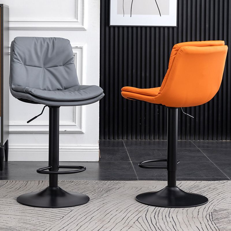 Contemporary Leather Swivel Barstool Indoor Bar Stool with Low Back Clearhalo 'Bar Furniture' 'Bar Stools' 'bar_stools' 'furn' 'furn_bar_stools' 'Furniture' 'furniture_bar_stools' 'Kitchen & Dining Furniture' 1200x1200_b3c1d0f4-417c-4371-a1a6-ef862d8726c5