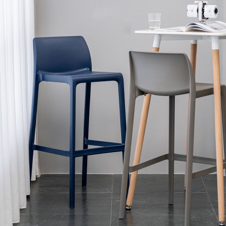 Contemporary Low Back Indoor Plastic Armless Bar Stool with Footrest Clearhalo 'Bar Furniture' 'Bar Stools' 'bar_stools' 'furn' 'furn_bar_stools' 'Furniture' 'Kitchen & Dining Furniture' 1200x1200_b40aa8ea-354e-4644-b492-f77ef4025e7a