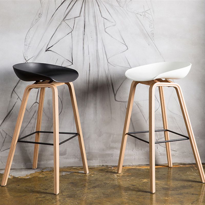 Salon contemporain Jois de bois tabouret de bar arrière basse avec repose-pied