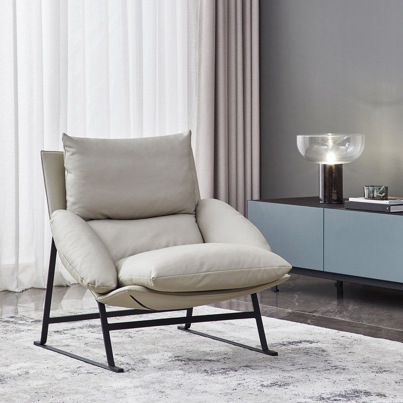 Zeitgenössischer 35,5 "breites Kunstleder -Leder -Kissen -Back -Lounge -Stuhl