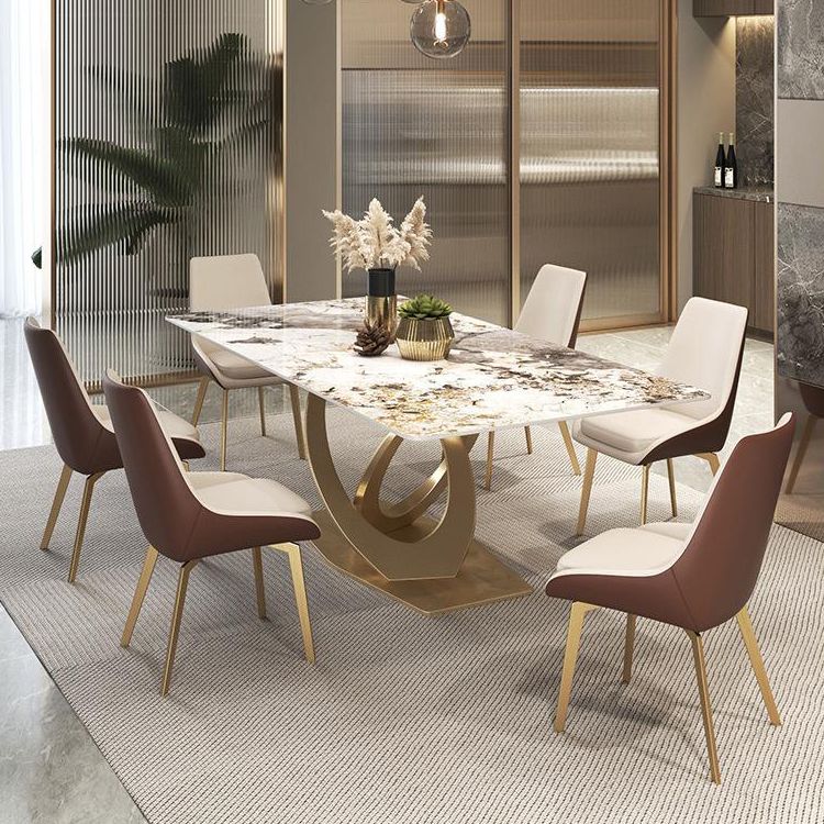 Set di tavoli da pranzo beige lucido 1/2/5/7 PC glam dinette con sedie in pelle