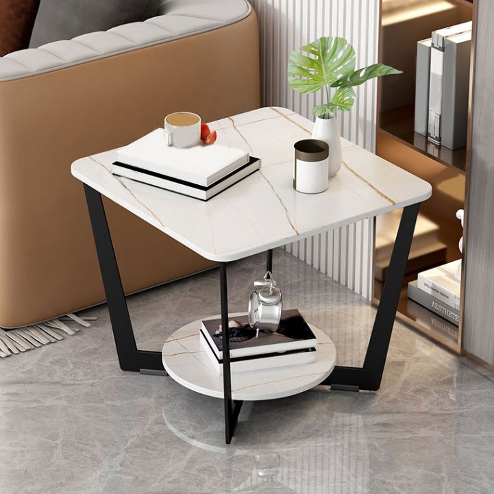 Mesa de pizarra cuadrada de las patas cruzadas contemporáneas con estante