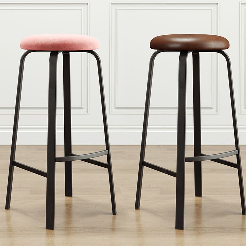 Modern Style Bar-stool Round Seat Barstool with Footrest and Metal Base Clearhalo 'Bar Furniture' 'Bar Stools' 'bar_stools' 'furn' 'furn_bar_stools' 'furniture_bar_stools' 'Kitchen & Dining Furniture' 'kitchen&dining_furn' 'kitchen' 'kitchen_furn' Furniture' 1200x1200_b4b73a0d-63c8-4920-81e5-5ba618925351