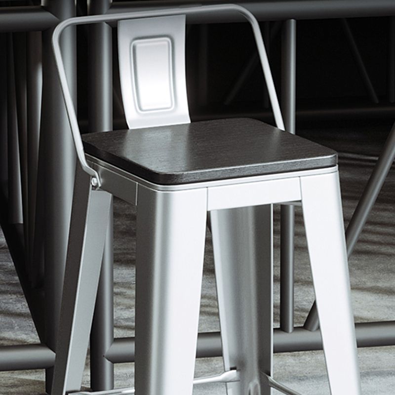 1/3/4 Pieces Industrial Bar Stool and Table Set Silver Iron Bar Set Clearhalo 'Bar Furniture' 'furn' 'furn_home_bar_bar_sets' 'Furniture' 'Home Bars & Bar Sets' 'home_bar_bar_sets' 'Kitchen & Dining Furniture' 1200x1200_b4dd1759-fd60-4b69-9c2d-4020e0eb4ff4