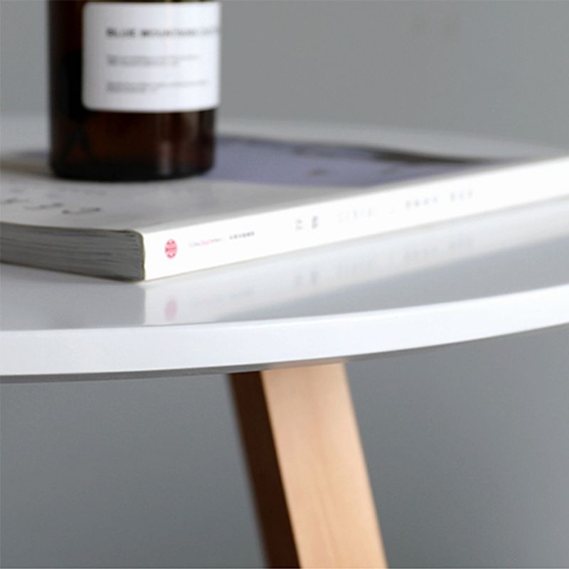 Table de bois rond en bois rond de style nordique avec table d'appoint de base en bois en bois