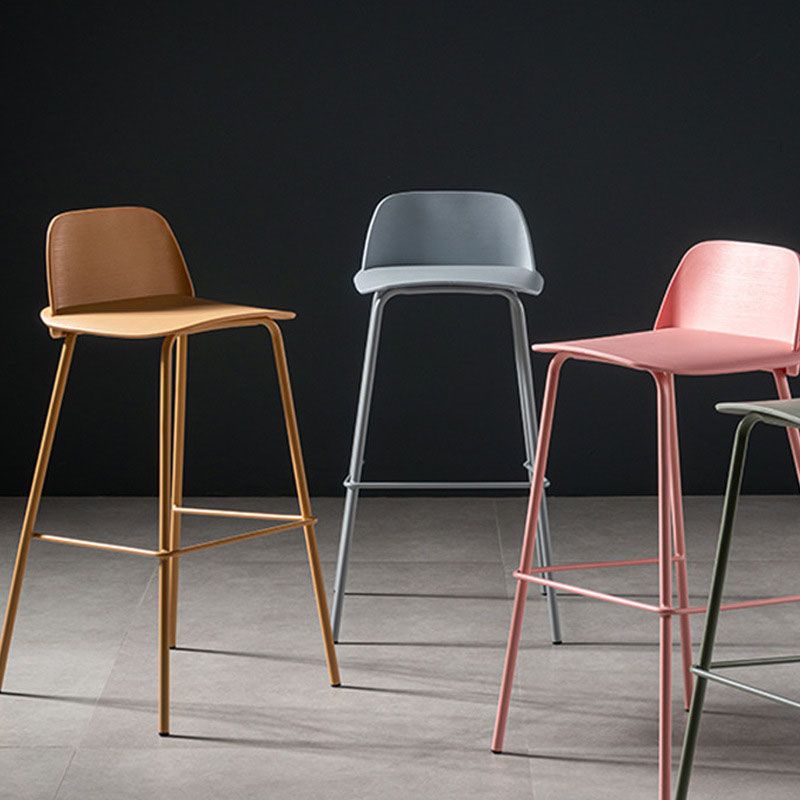 Modern Plastic Seats Macron Barstool Metal 4 Legs Bar Stool for Indoor, Set of 2 Clearhalo 'Bar Furniture' 'Bar Stools' 'bar_stools' 'furn' 'furn_bar_stools' 'furniture_bar_stools' 'Kitchen & Dining Furniture' 'kitchen&dining_furn' 'kitchen' 'kitchen_furn' Furniture' 1200x1200_b4f46bb0-c026-4b59-ba61-d30ffd660bd4