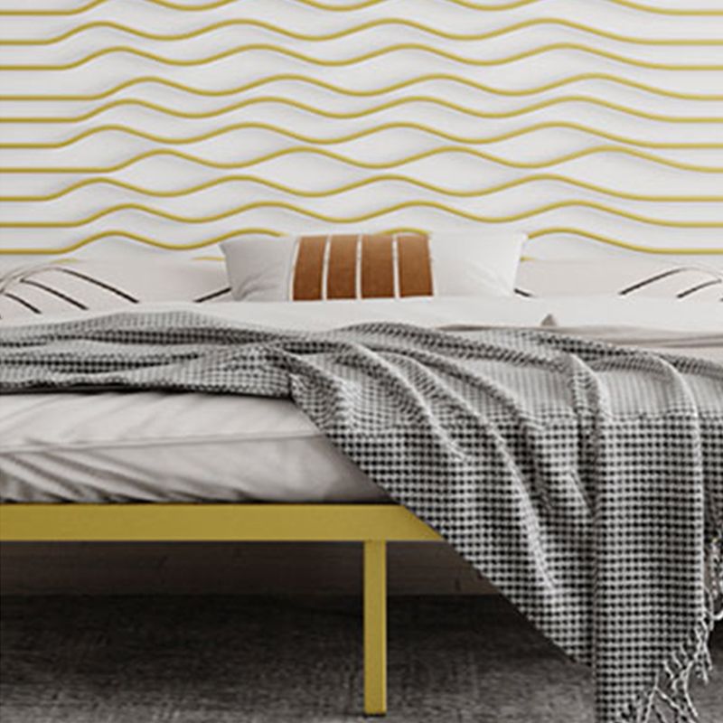 Glam Metallic Standard Bed, Beveled Open-Frame Headboard Bed Frame Clearhalo 'Bedroom Furniture' 'Beds' 'furn' 'furn_beds' 'Furniture' 1200x1200_b4fe82c9-882e-454c-a4c4-a086234962eb