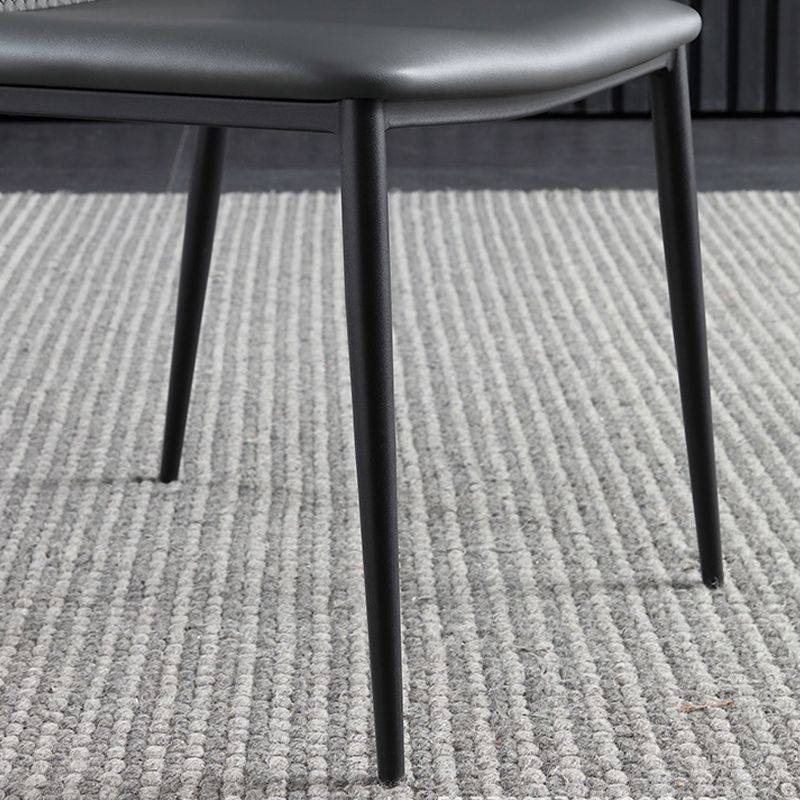 Chaises latérales sans bras de style industriel avec des jambes en métal pour la cuisine