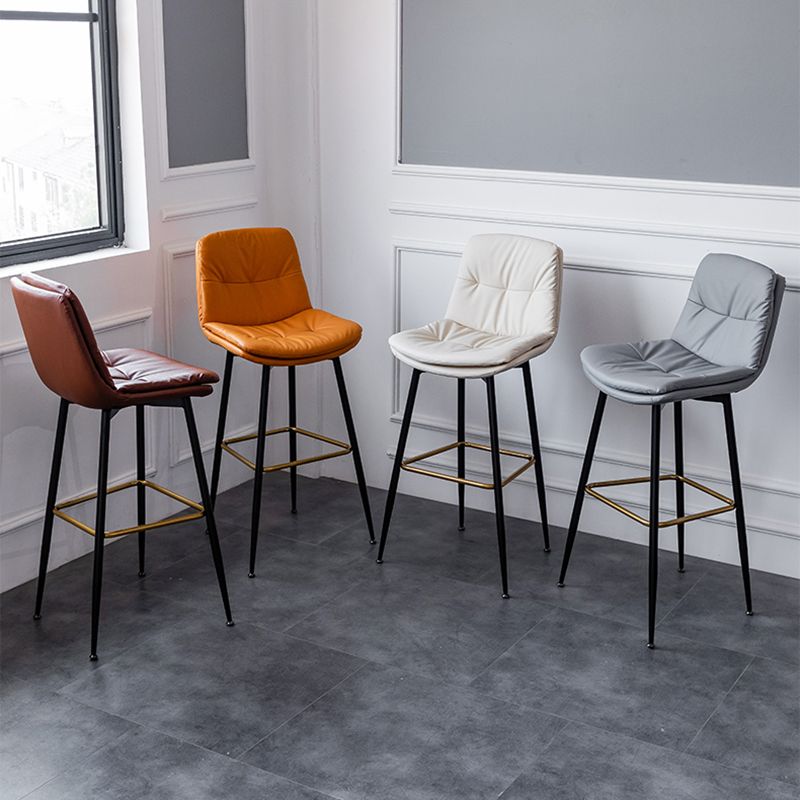 Scandinavian Leather Metal Counter Stools Black Low Back Bar Stools with Footrest Clearhalo 'Bar Furniture' 'Bar Stools' 'bar_stools' 'furn' 'furn_bar_stools' 'Furniture' 'furniture_bar_stools' 'Kitchen & Dining Furniture' 1200x1200_b531895b-bfa9-4342-b3e5-bda6b8965564