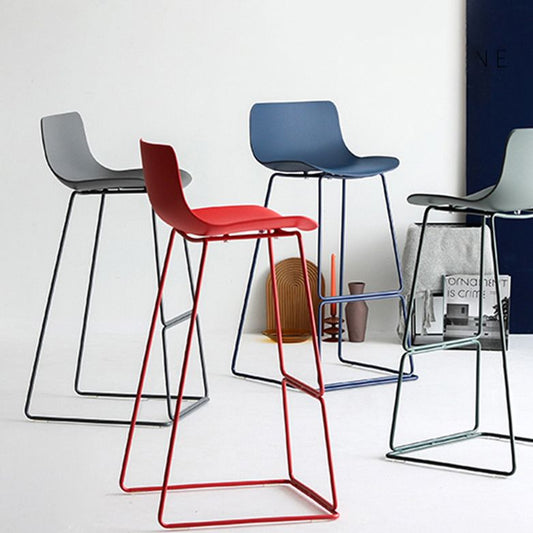 Tabouret de comptoir glamour avec tabourets de bar en plastique pour restaurant