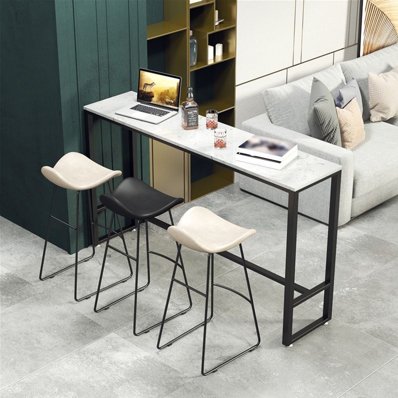 Indoor Event and Cocktail Table Industrial Marble Footrest Bar Height Table Clearhalo 'Bar Furniture' 'Bar Tables' 'bar_tables' 'furn' 'furn_bar_tables' 'Furniture' 'furniture_bar_tables' 'Kitchen & Dining Furniture' 1200x1200_b57b1d25-cb3a-4b7f-9c1a-ba86b17619e9