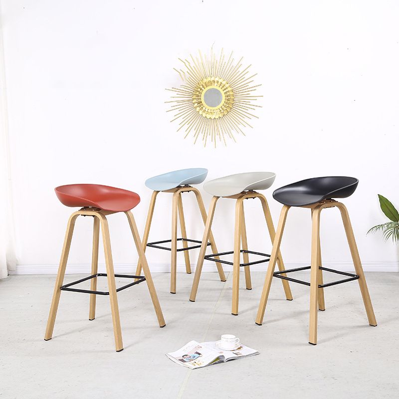 Contemporary Simple Counter Stools 29 Inch Indoor Bar Stool with Metal Leg Clearhalo 'Bar Furniture' 'Bar Stools' 'bar_stools' 'furniture_bar_stools' 'Kitchen & Dining Furniture' 'kitchen&dining_furn' 'kitchen' 'kitchen_furn' Furniture' 1200x1200_b57ba587-0909-4565-b26f-72ff8d1ff690