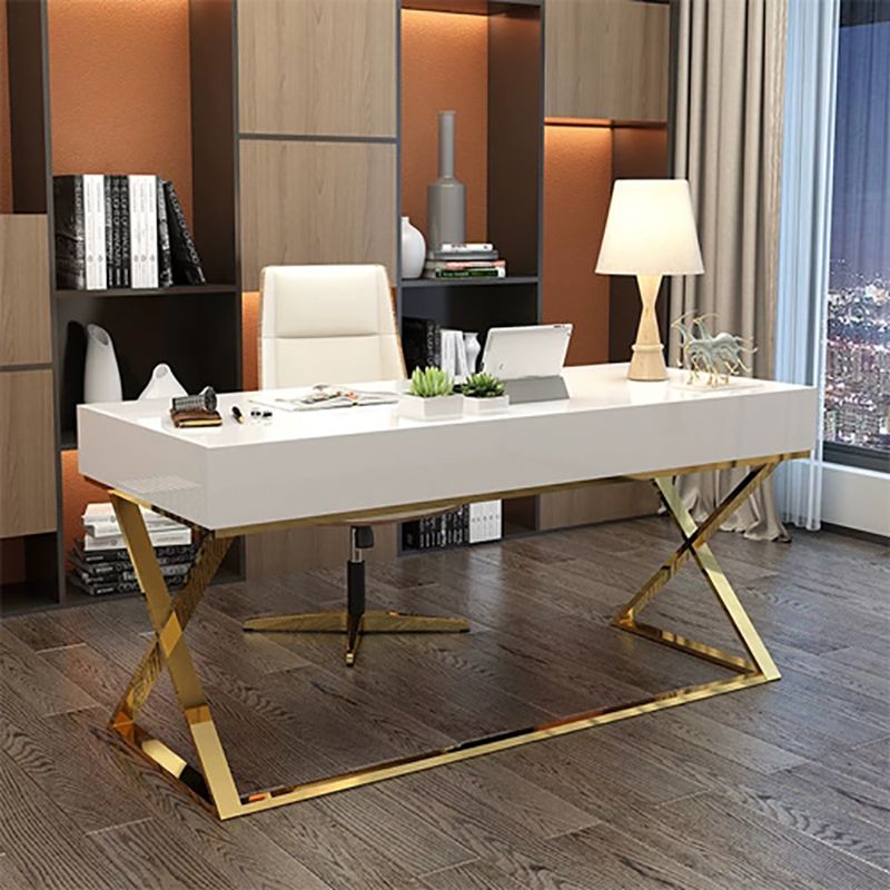 Bureau d'écriture en bois massif et bureau d'écriture en métal avec des jambes en métal