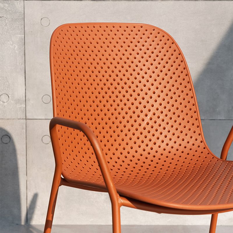 Scandinavian Style Plastic Dining Armchair Solid Back Dining Single Chair Clearhalo ' kitchen&dining_furn' 'Dining Chairs' 'Dining Tables & Seating' 'dining_chair' 'furn' 'furn_dining_chair' 'Furniture' 'furniture_dining_chair' 'Kitchen & Dining Furniture' 'kitchen' 1200x1200_b60a6f08-7f3b-4d74-b9dc-4d390f14c941