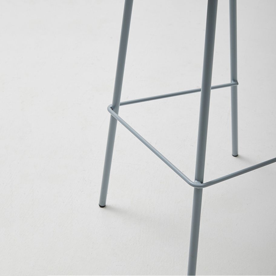 Taburete de bar de cuero de PU de estilo moderno, taburete de bar con asiento cuadrado y patas de metal