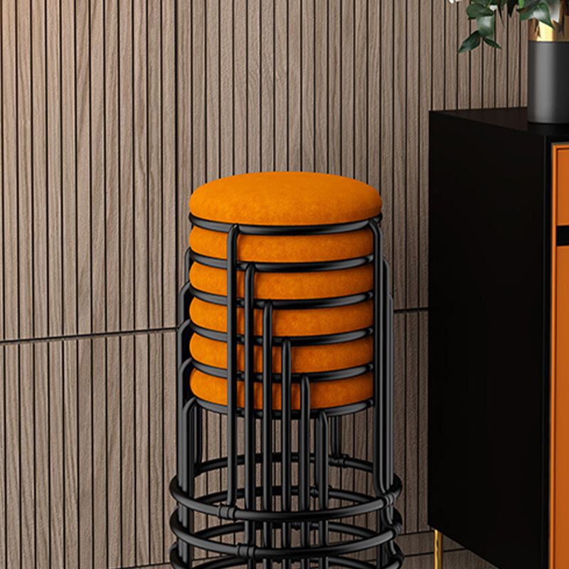 Black Modern Standard Water Resistant Round Standard for Home Decor Clearhalo 'furn' 'furn_ottomans_poufs' 'Furniture' 'Living Room Furniture' 'Ottomans & Poufs' 'ottomans_poufs' 1200x1200_b6569603-bac3-4961-ac1a-cffd300f9c5a