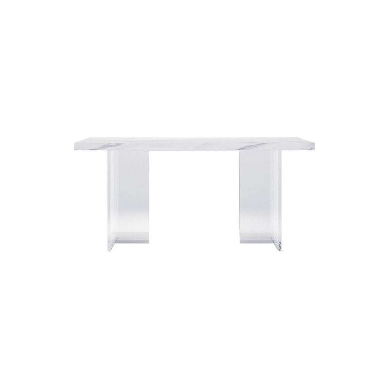 Moderne rechthoekige eettafel met stenen blad en acrylpoten voor de woonkamer