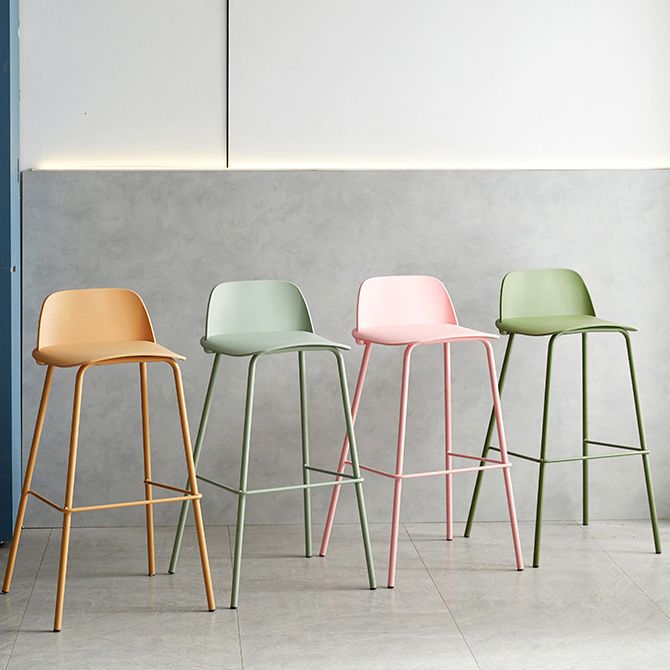 Contemporary Counter & Bar Stool Armless Plastic Indoor Bar Stool with Footrest Clearhalo 'Bar Furniture' 'Bar Stools' 'bar_stools' 'furn' 'furn_bar_stools' 'furniture_bar_stools' 'Kitchen & Dining Furniture' 'kitchen&dining_furn' 'kitchen' 'kitchen_furn' Furniture' 1200x1200_b6bc2e27-3f8a-4168-a7e4-1868ac7903ea