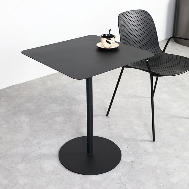 Base de piédestal moderne médiéval Table d'appoint en métal rond / carré