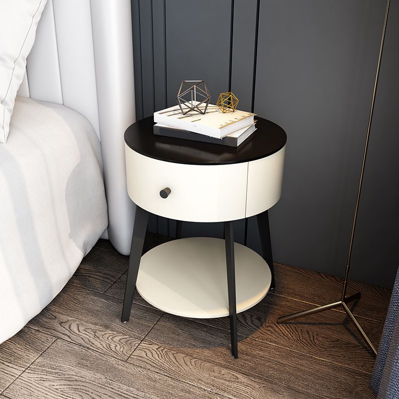 Palabra de noche de madera con estante inferior de 21.65 "de alto 1 - mesita de noche