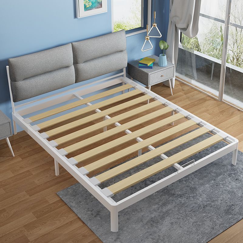 Fiamma del letto di alto profilo in metallo contemporaneo da 39,37 "a pannello H