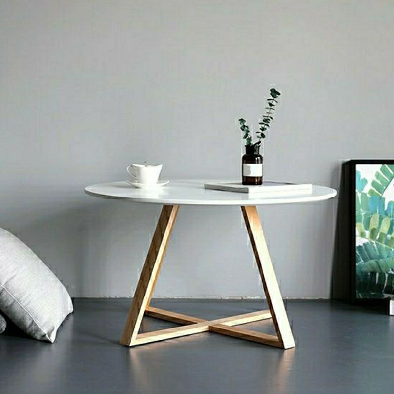 Tavolo in legno solido rotondo in stile nordico con tavola laterale incrociata in legno