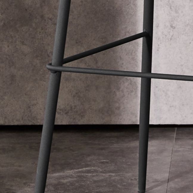 Modern Low Back Bar-stool PU Leather Bar Stool with Metal Legs Clearhalo 'Bar Furniture' 'Bar Stools' 'bar_stools' 'furn' 'furn_bar_stools' 'Furniture' 'furniture_bar_stools' 'Kitchen & Dining Furniture' 1200x1200_b7c404bf-b14f-4da8-a7c3-068856970928
