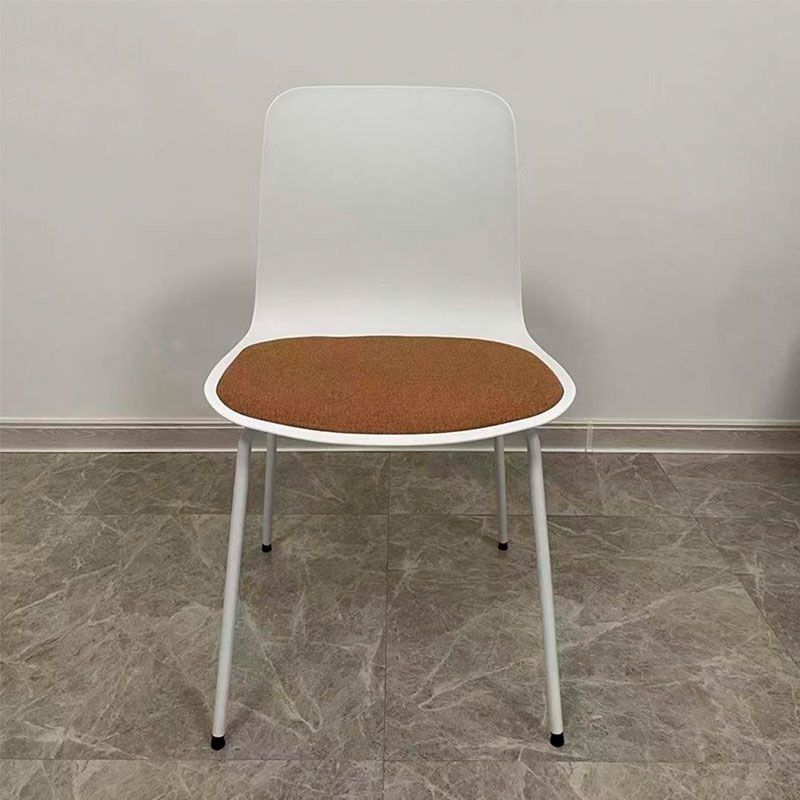 Eigentijdse bureaustoel geen pijnlijke armloze conferentiestoel