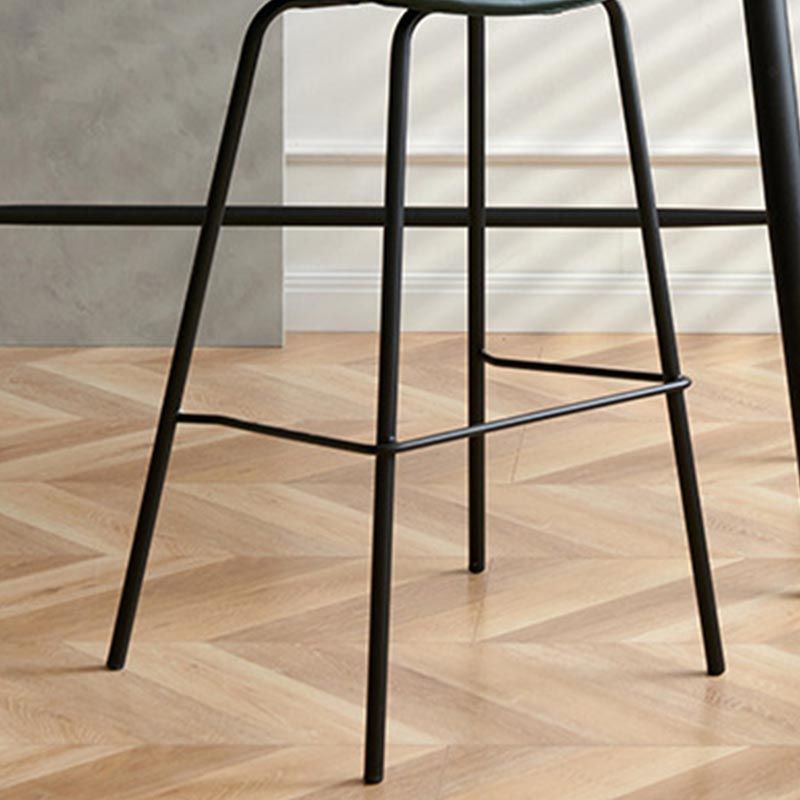 Barra posteriore e sgabelli da barra industriale a poggiapiedi in metallo sgabello da bar in metallo