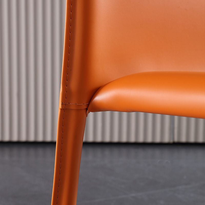 Chaises de salle à manger empilables en cuir fausse